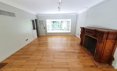 Casa a nuevo! Libertador al Río, calle cortada, 1150 m2 lote 650 m2 cub, 5 Dorm,