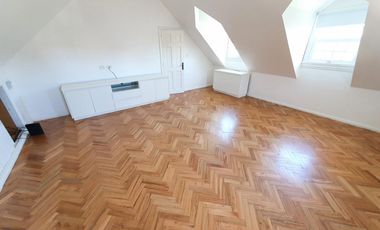 Casa a nuevo! Libertador al Río, calle cortada, 1150 m2 lote 650 m2 cub, 5 Dorm,