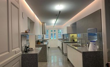 Casa a nuevo! Libertador al Río, calle cortada, 1150 m2 lote 650 m2 cub, 5 Dorm,