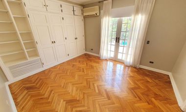 Casa a nuevo! Libertador al Río, calle cortada, 1150 m2 lote 650 m2 cub, 5 Dorm,