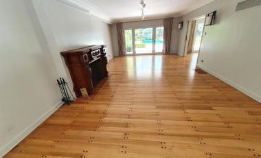 Casa a nuevo! Libertador al Río, calle cortada, 1150 m2 lote 650 m2 cub, 5 Dorm,