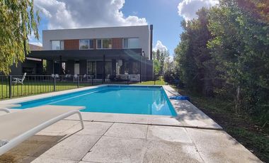 Km 38 de ramal Pilar, excelente acceso,  barrio con amenities