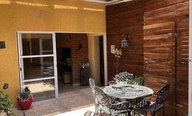 Chalet 4 amb 2 plantas con cochera