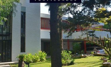 Venta Importante chalet en Pinos de Anchorena