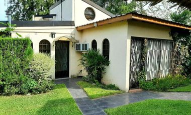 Casa en alquiler - 5 Dormitorios 4 Baños - 1.400mts2 - Bosques, Florencio Varela