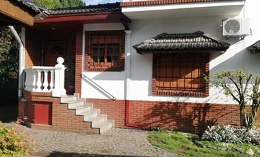 Casa en alquiler - 5 Dormitorios 4 Baños - 1.400mts2 - Bosques, Florencio Varela