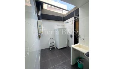 VENTA DE CASA EN SAN JOSÉ DE BAVARIA, 322 M2 POR $2.800'000.000
