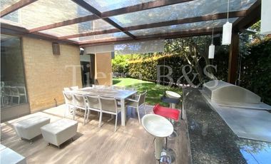 VENTA DE CASA EN SAN JOSÉ DE BAVARIA, 322 M2 POR $2.800'000.000