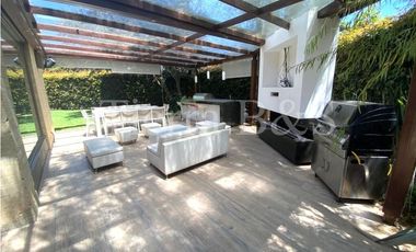 VENTA DE CASA EN SAN JOSÉ DE BAVARIA, 322 M2 POR $2.800'000.000