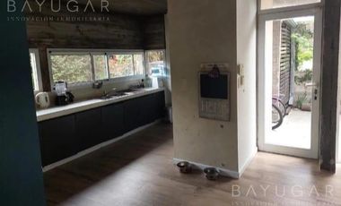 Venta - Casa en Barrio Privado Santa Guadalupe / Pilar del Este