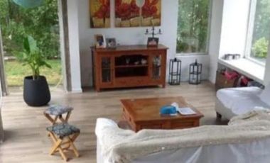 Venta - Casa en Barrio Privado Santa Guadalupe / Pilar del Este