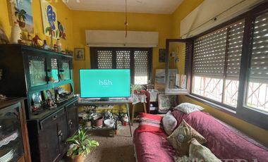 Venta de casa 4 ambientes con terraza y quincho en Lanús Este
