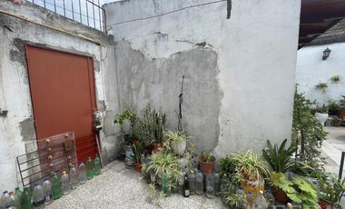 Venta de casa 4 ambientes con terraza y quincho en Lanús Este