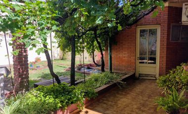 CASA SOBRE LOTE PROPIO EN BARRACAS VENTA