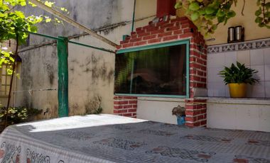 CASA SOBRE LOTE PROPIO EN BARRACAS VENTA