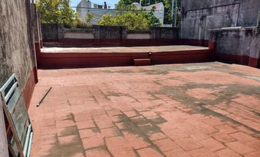 CASA SOBRE LOTE PROPIO EN BARRACAS VENTA