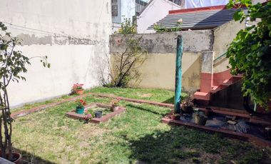 CASA SOBRE LOTE PROPIO EN BARRACAS VENTA