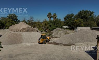Terreno con galpon deposito y oficinas en  Pilar