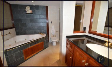 Venta imponente Chalet en San Carlos
