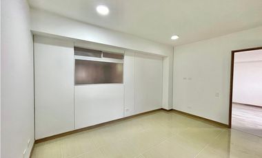 Espectacular apartamento por la 80