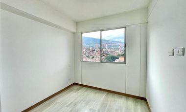 Espectacular apartamento por la 80