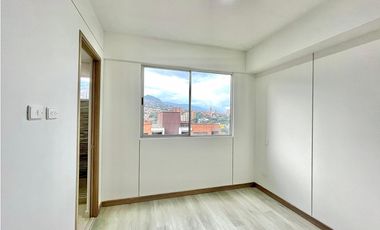 Espectacular apartamento por la 80