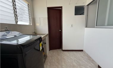 VENDO APARTAMENTO AMOBLADO EN LOS ALAMOS 5P S/A