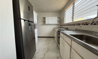 VENDO APARTAMENTO AMOBLADO EN LOS ALAMOS 5P S/A