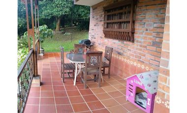 SE VENDE HERMOSA FINCA EN AMAG ANTIOQUIA