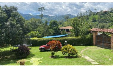 SE VENDE HERMOSA FINCA EN AMAG ANTIOQUIA
