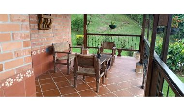 SE VENDE HERMOSA FINCA EN AMAG ANTIOQUIA