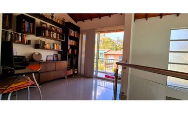 Venta de casa en la Estrella- Suramerica