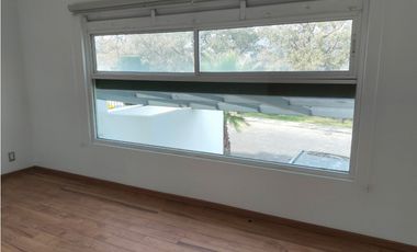 EXCLUSIVA RESIDENCIA EN PRADO LARGO, CON BUENOS ACABADOS