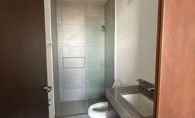 VENTA CASA MERIDA 4 REC EN PRIVADA CON AMENIDADES ZONA COUNTRY AIRE PURO