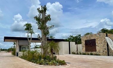 VENTA CASA MERIDA 4 REC EN PRIVADA CON AMENIDADES ZONA COUNTRY AIRE PURO