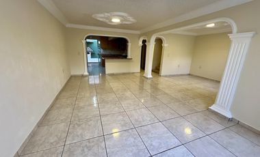 Casa en  venta Bosques de la Victoria