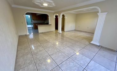 Casa en  venta Bosques de la Victoria