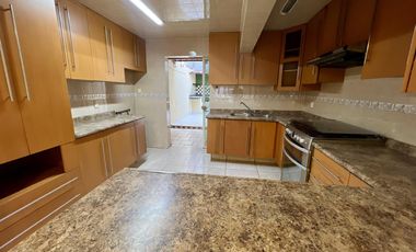Casa en  venta Bosques de la Victoria