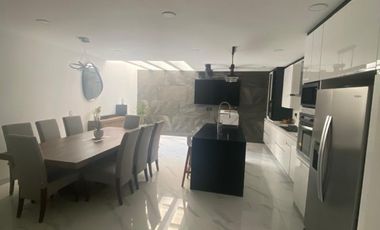 Casa - Residencial Lago Esmeralda