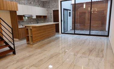 Casa - Residencial Lago Esmeralda
