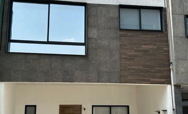 Casa - Residencial Lago Esmeralda