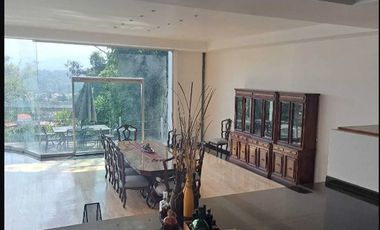 JARDINES DEL PEDREGAL, CASA CON VISTA AL BOSQUE DE TLALPAN