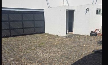 JARDINES DEL PEDREGAL, CASA CON VISTA AL BOSQUE DE TLALPAN