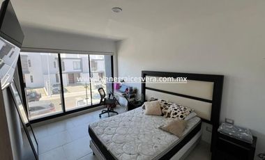CASA EN VENTA EN ZIBATA QUERETARO. Leti