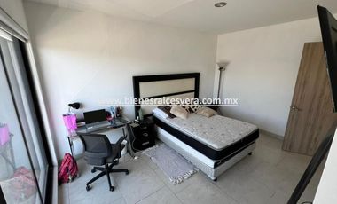 CASA EN VENTA EN ZIBATA QUERETARO. Leti