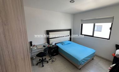 CASA EN VENTA EN ZIBATA QUERETARO. Leti