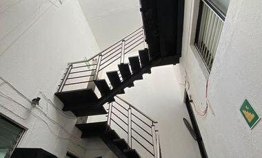 OFICINA EN RENTA EN CHAPALITA CON ESPACIOS AMPLIOS, ESCUELA, OFICINAS Y DEMÁS