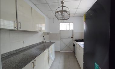 Casa en alquiler en La Chorrera (DR)