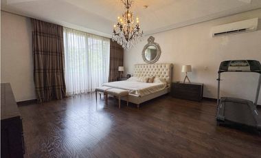 VENDO CASA EN EMBASSY CLUB