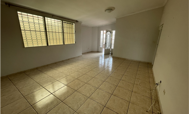 CASA EN VENTA BRISAS DEL GOLF